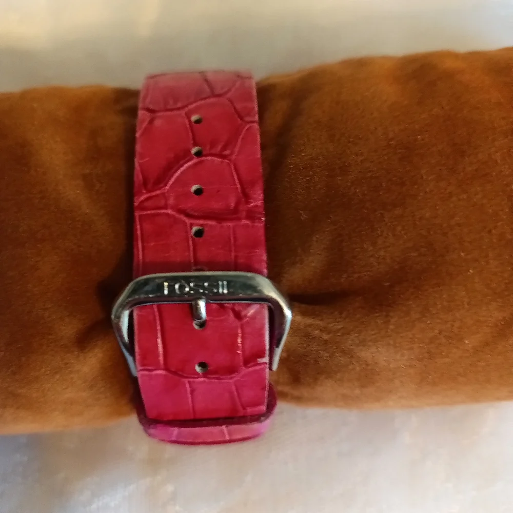 Fossil FS 9987 pink leather mother of pearl and crystal face